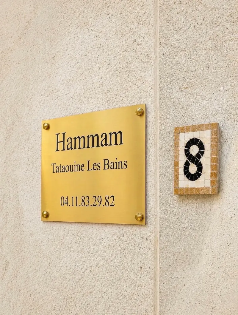 The plaque of the hammam, 8 quai de la Fontaine